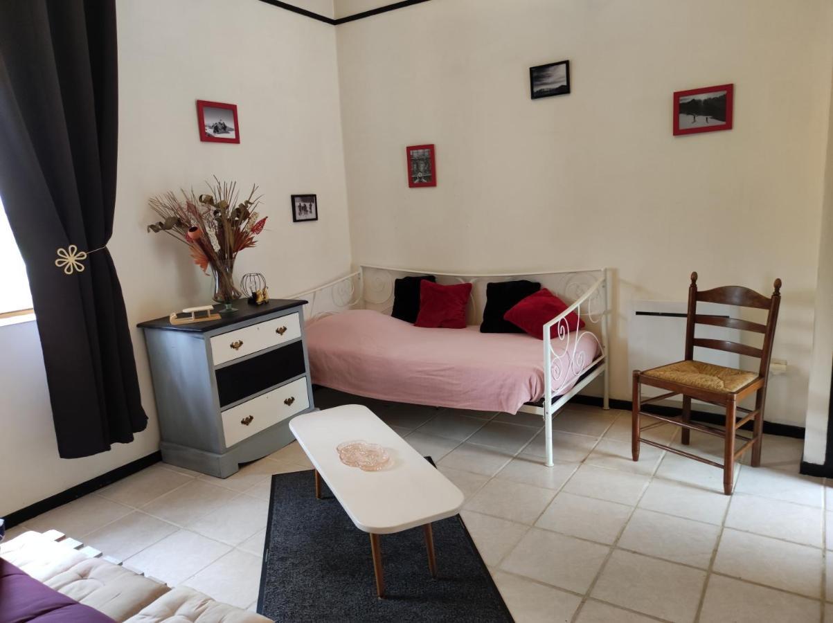 Villa Grand Hourcqs Pouillon Exterior foto